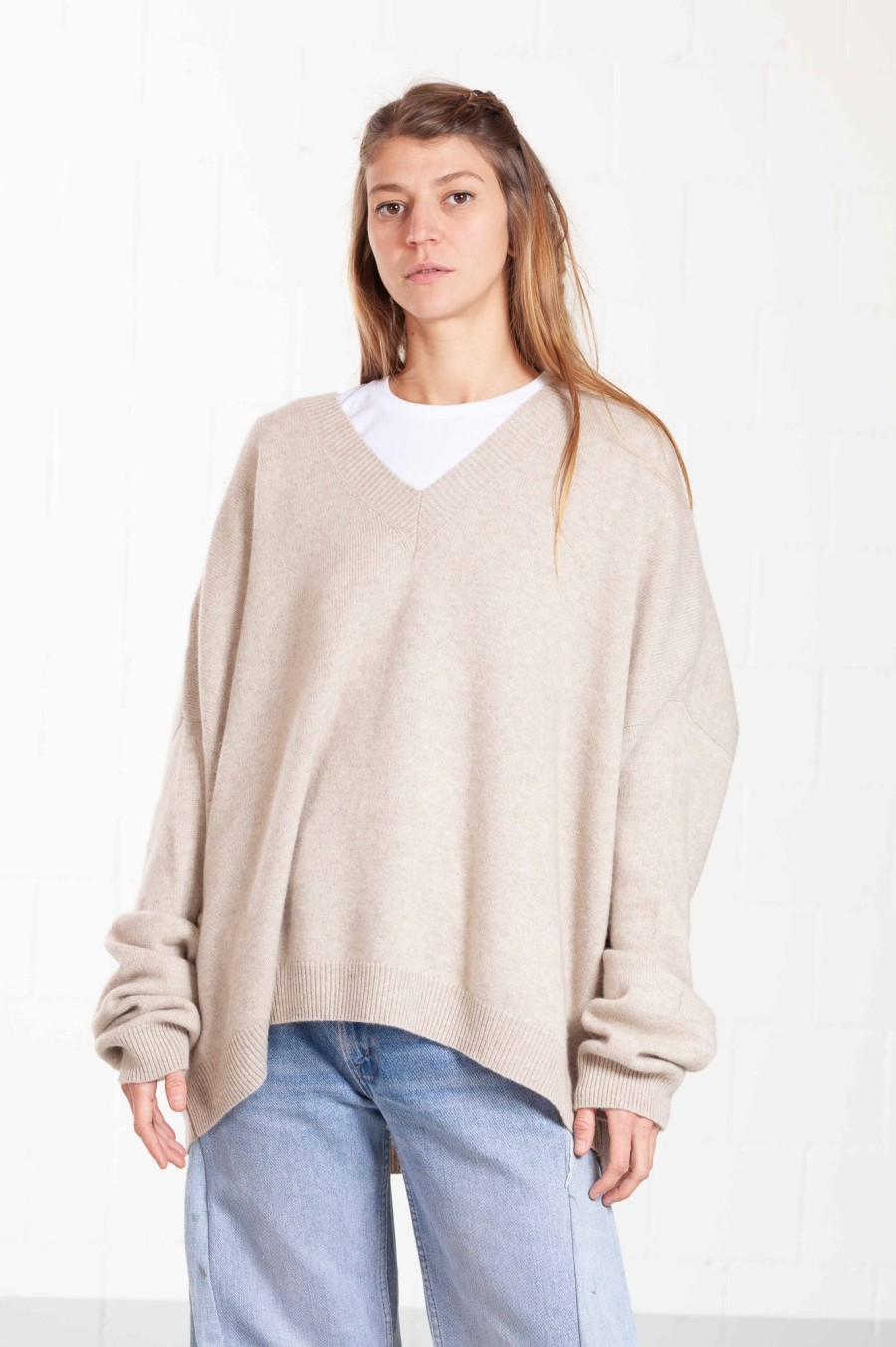 ByAdushka Natural V-Neck Sweater Hot